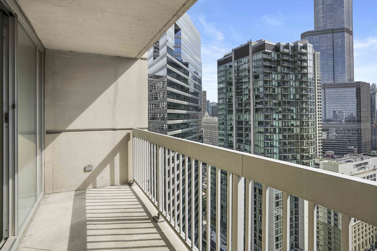 540 N State St #1-1 - Photo 7 of 24