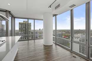 1201 N La Salle Dr #1-1 - Photo 1 of 1