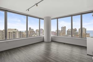 featured image of 1201 N La Salle Dr #3-2