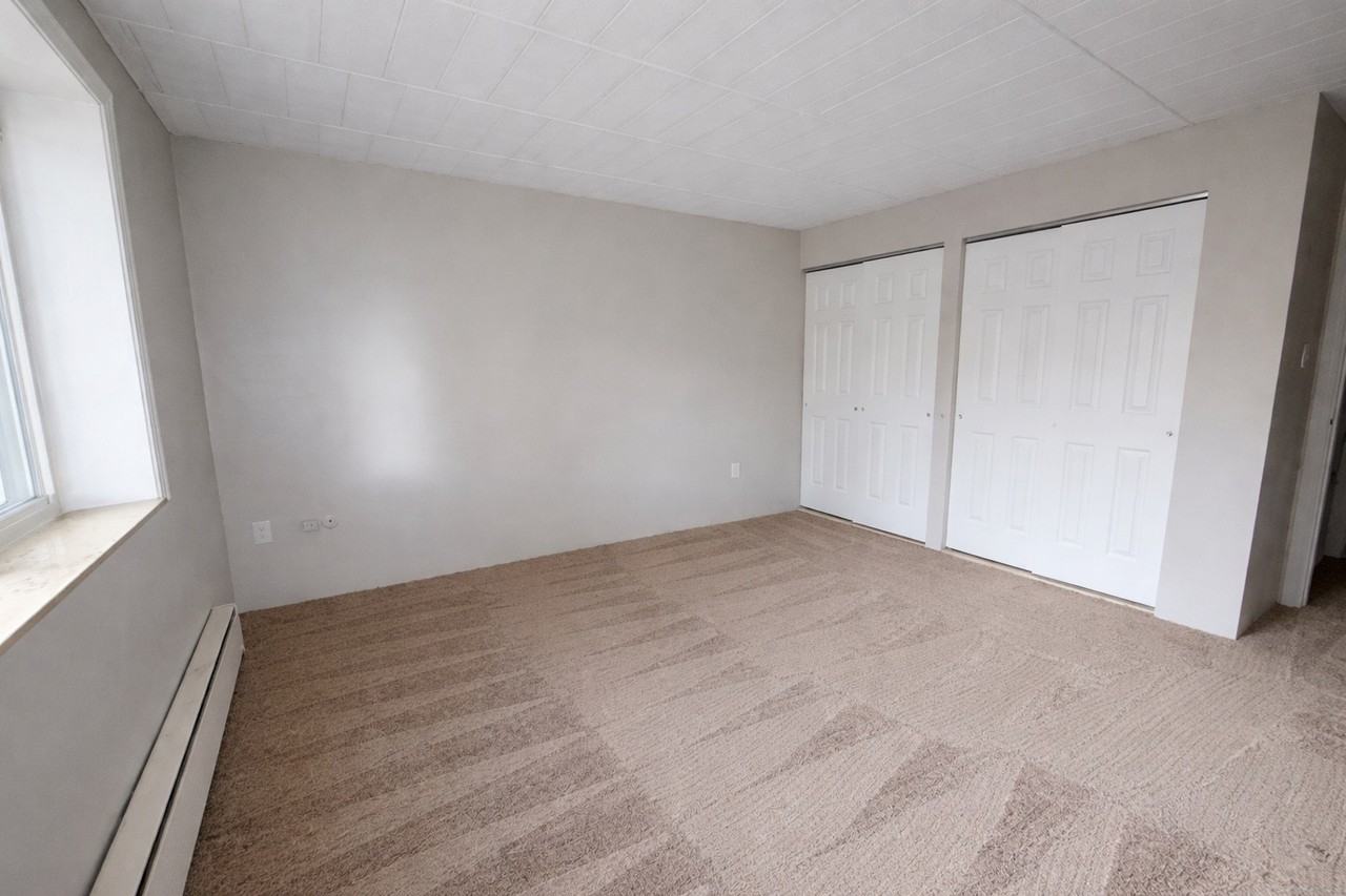 FOXWOOD ROAD -- 160 - Photo 7 of 9