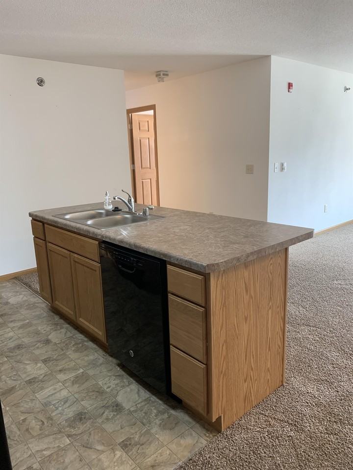 Cardinal Apartments - Photo 3 of 13