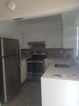 1020-1024 NE 17th Way - Photo 1 of 1