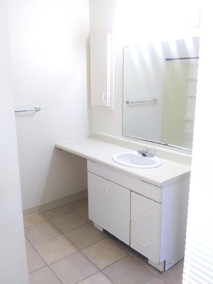 820 Beagle Gap Rd - Photo 3 of 9