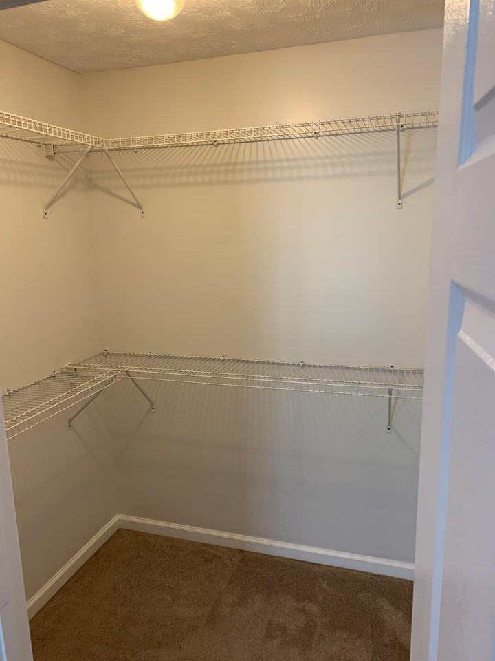 624 McCLUNG AVE - Photo 7 of 13