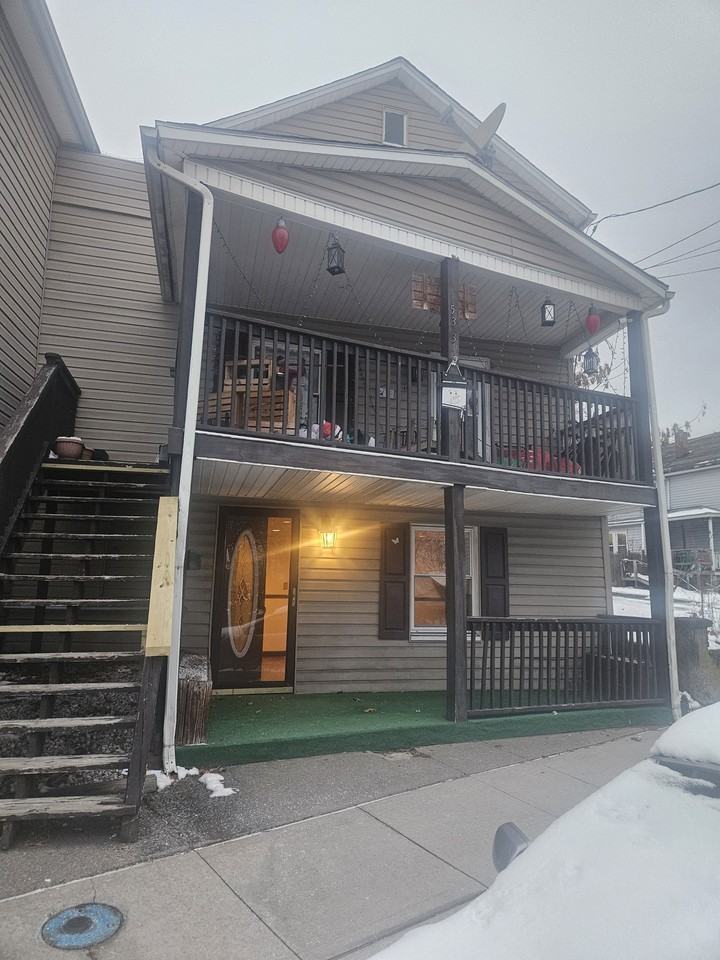 533-535 West Shawnee Avenue - Photo 3 of 13