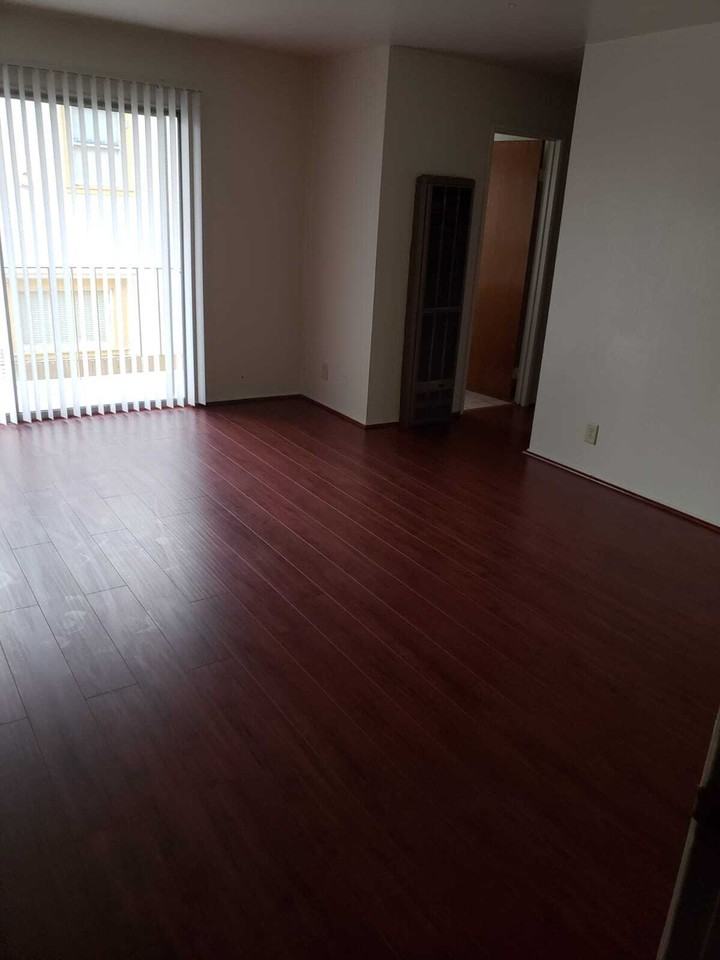 2032 Delaware St. - Photo 4 of 14