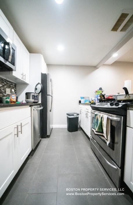 192 Saint Botolph St #1 - Photo 4 of 23