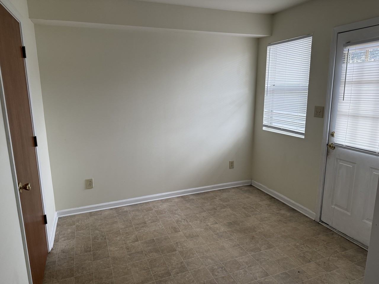 3320 Bridges Street Apt 12 - Photo 6 of 13