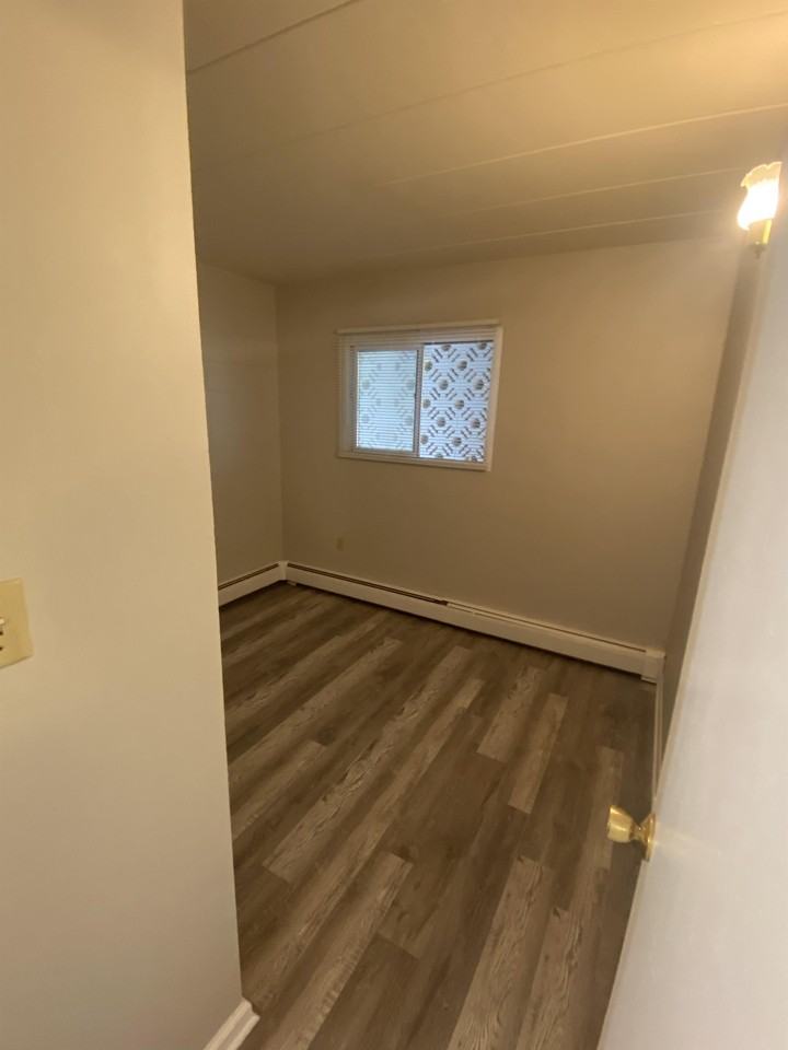 800 W Church St - Photo 6 of 8