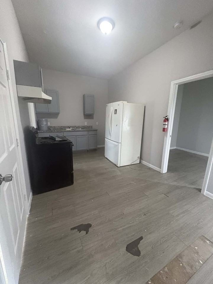 Sydnor Street - Photo 7 of 15