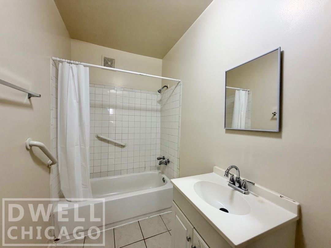 6810 N Lakewood Ave #6814BS - Photo 7 of 11