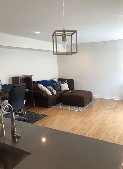 1834 Vineyard Street - Lofts - Photo 4 of 10