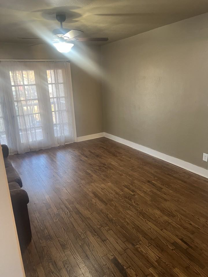 630 Southwest Taylor Street - Photo 2 of 7