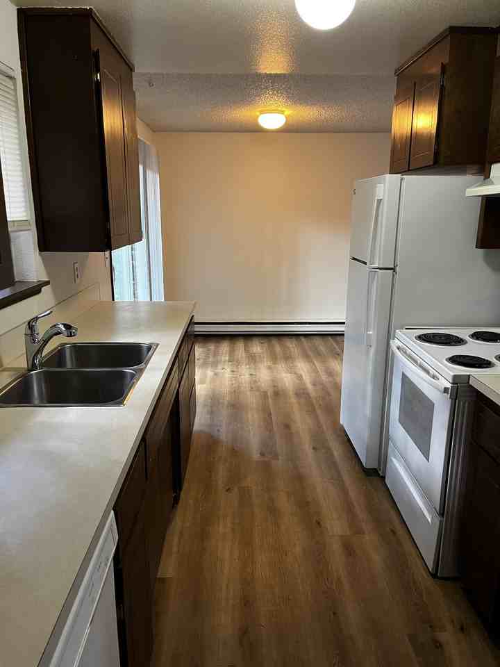 P069S - Photo 3 of 23