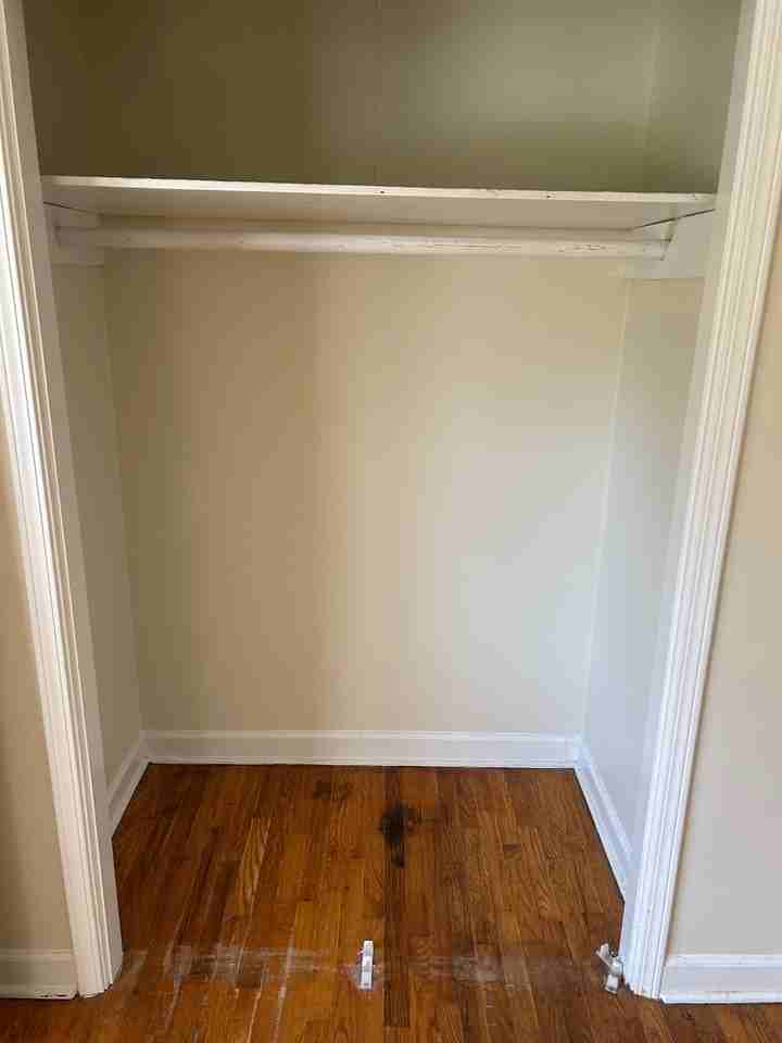 306-318 Holland Circle - Photo 6 of 13