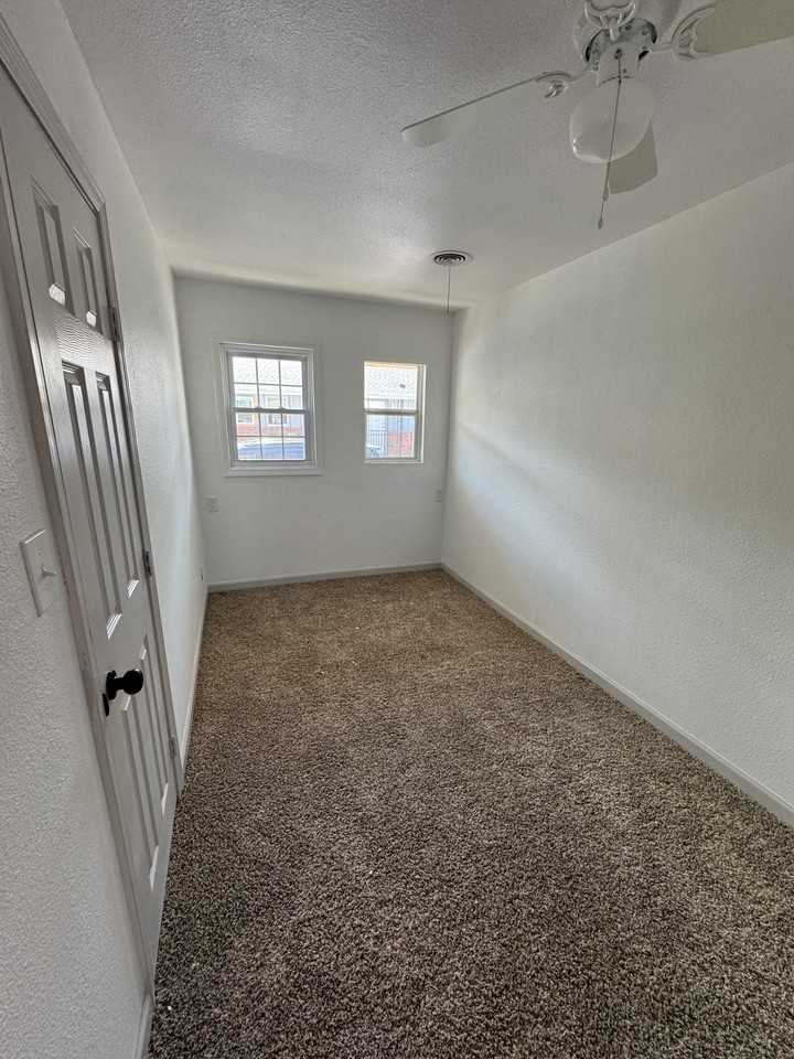 2106 Southwest A Avenue - Photo 3 of 15