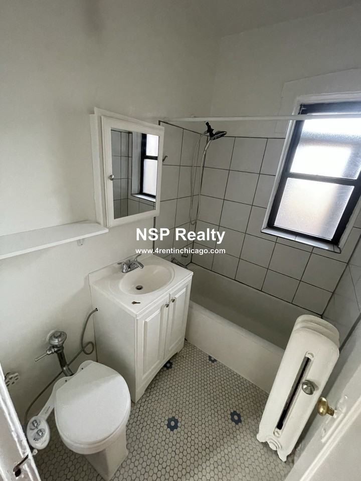 W Estes Ave #9 - Photo 3 of 7