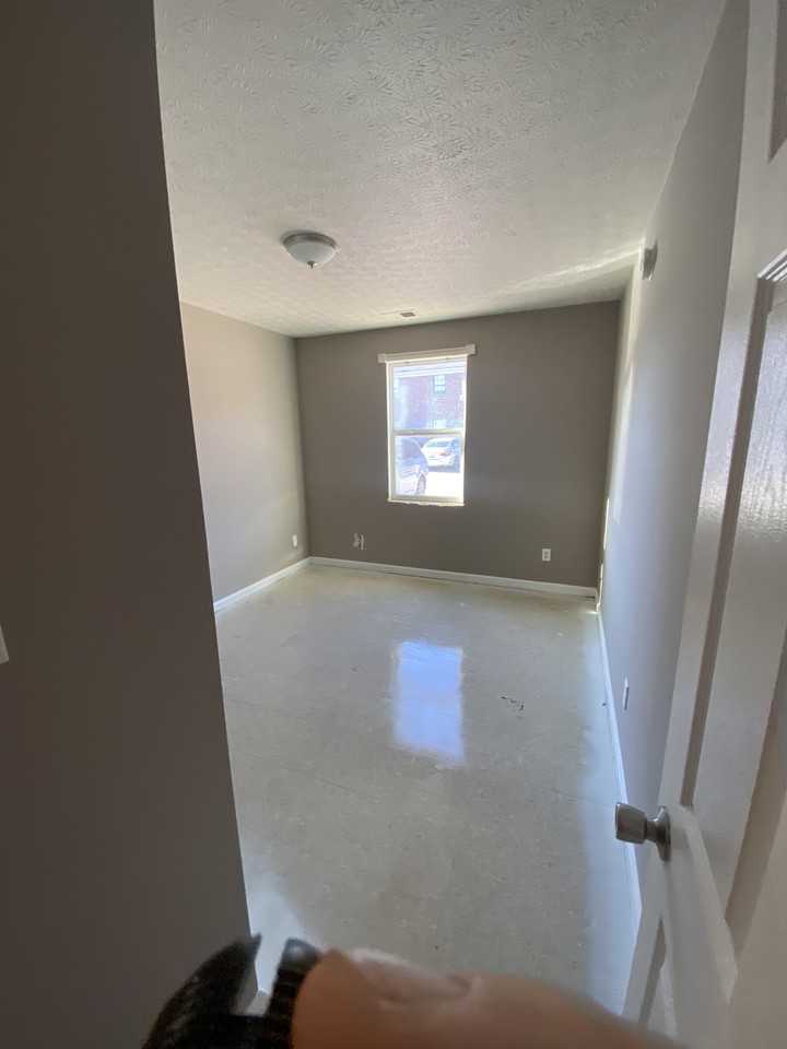 989 Bryant Way - Photo 5 of 5