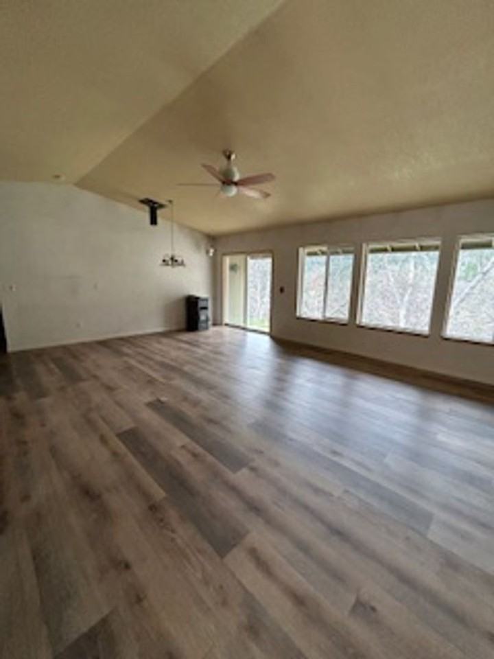 4388 Old Highway 99 S - Photo 3 of 17