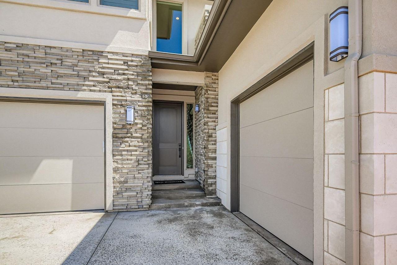 3425 Crest Hollow Vw - Photo 4 of 50