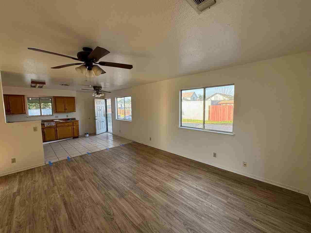 2227 13th St - Photo 3 of 12