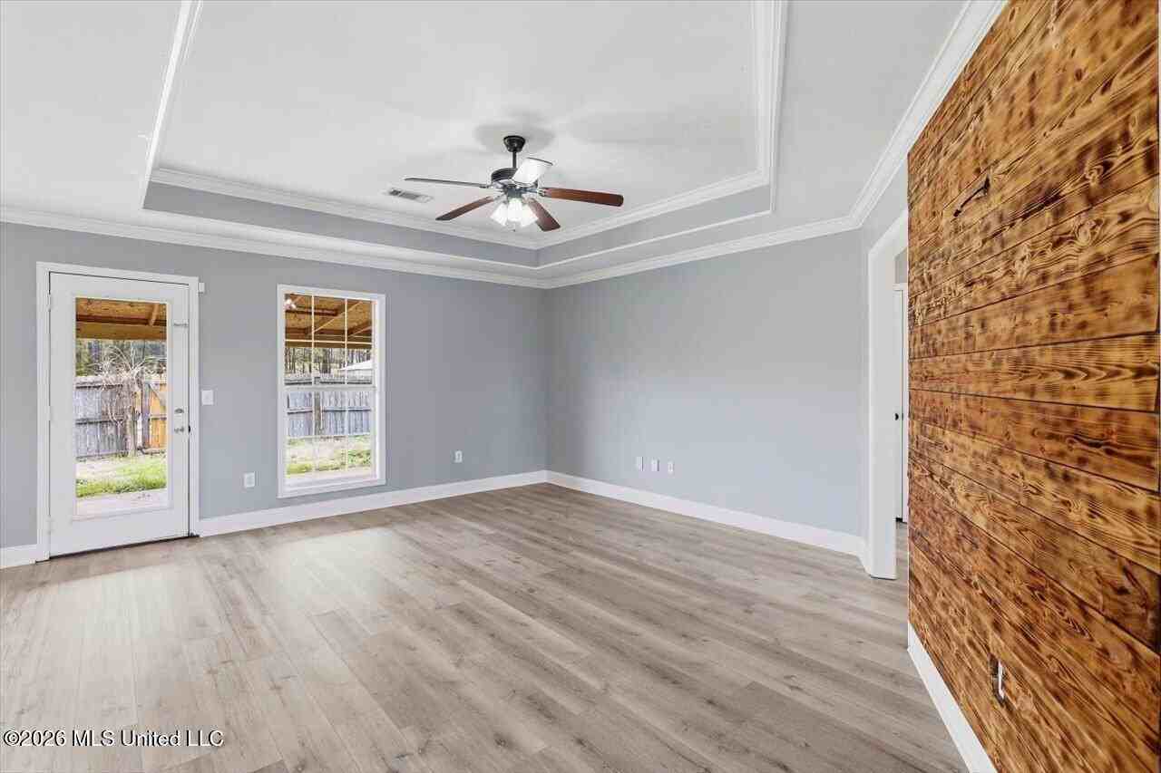 168 Cedar Spring Cir - Photo 2 of 23