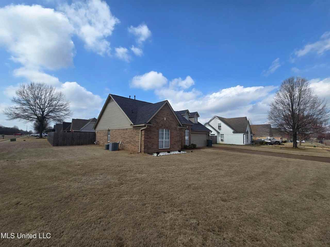 7389 Essayons Dr - Photo 2 of 35