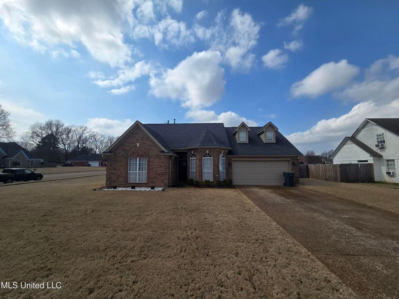 7389 Essayons Dr - Photo 3 of 35