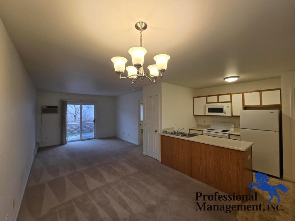 3825 Avenue B #14 - Photo 4 of 10