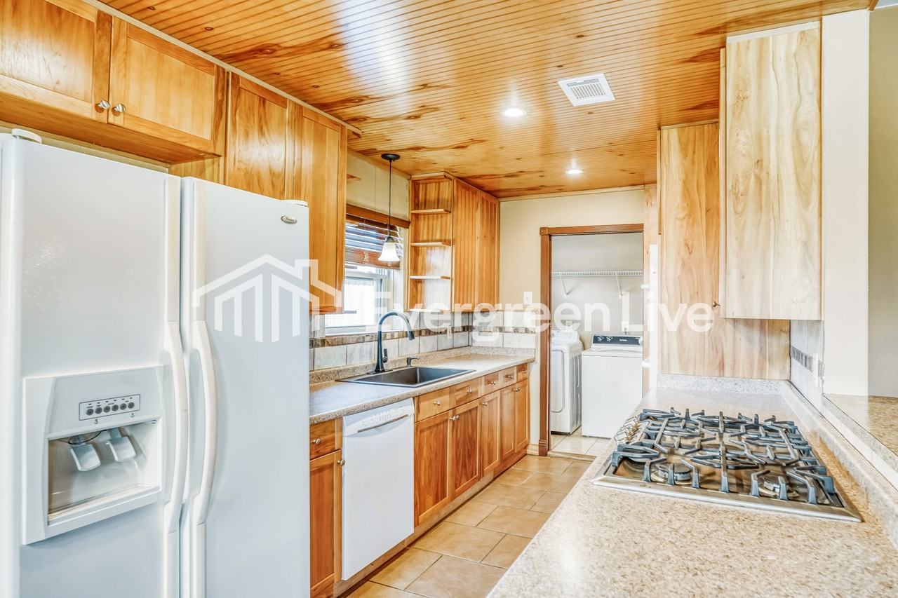 21611 Glenbranch Dr - Photo 3 of 15