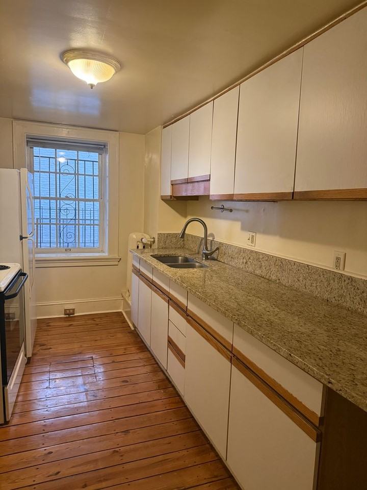 100 E Church St #7 - Photo 3 of 17