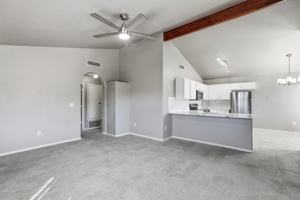 featured image of 811 E Caddie St