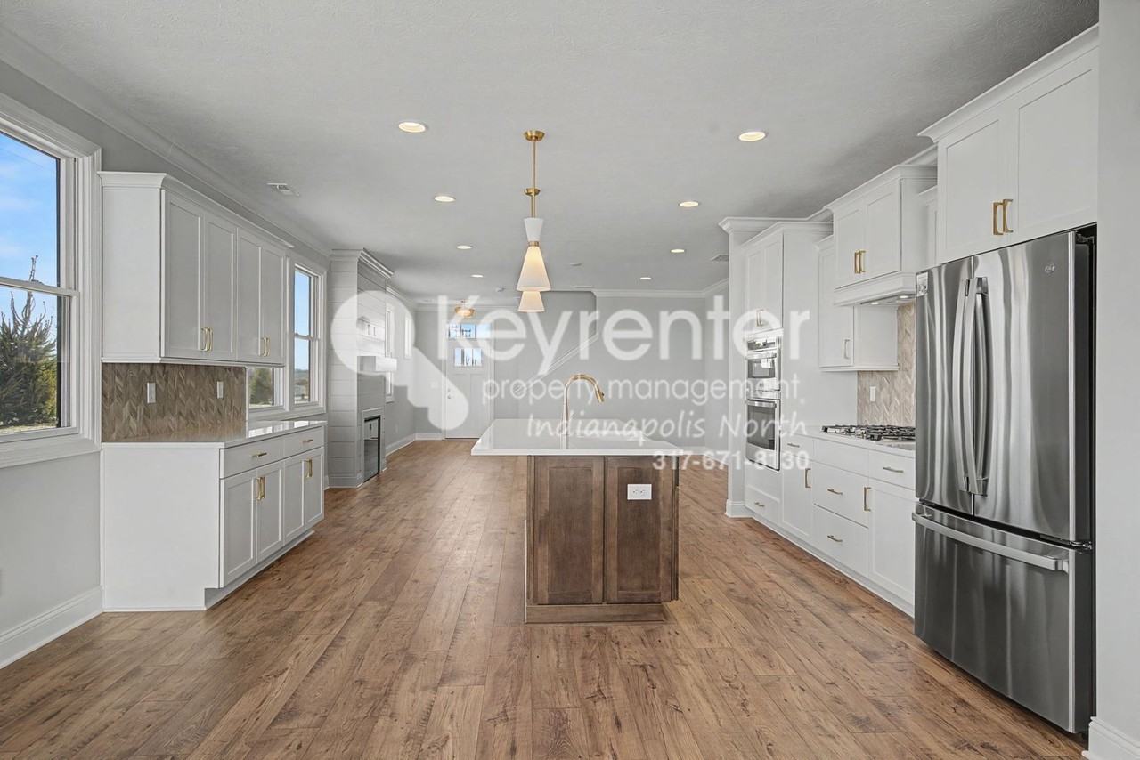 2406 N Keenan Cir - Photo 5 of 27