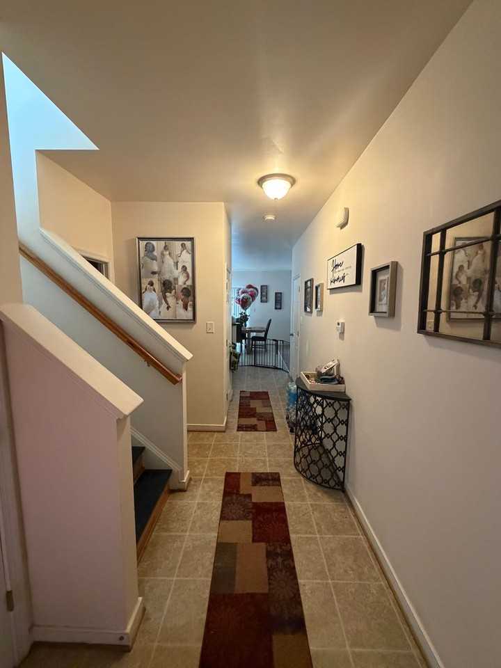 218 Obrien Rd - Photo 7 of 50