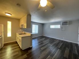 725 N San Joaquin Ave - Photo 1 of 1