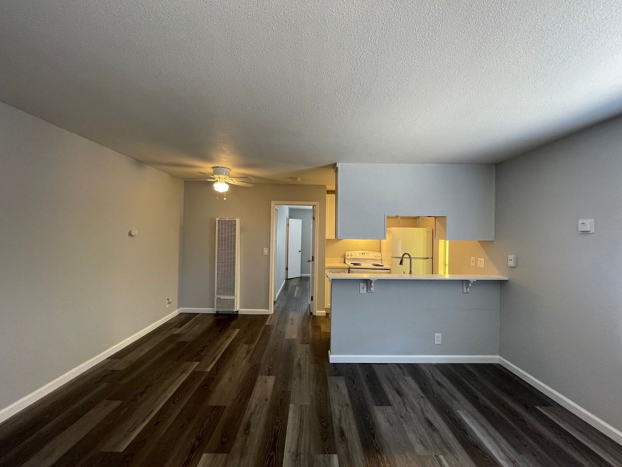 725 N San Joaquin Ave - Photo 7 of 16