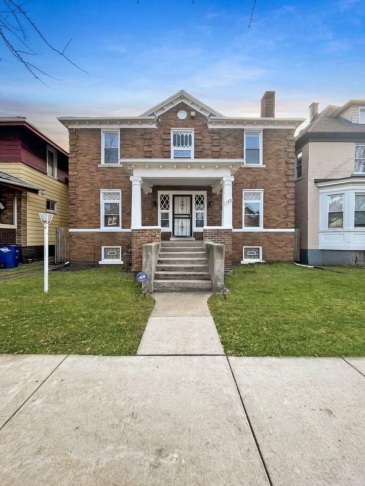 143 Calvert St - Photo 2 of 27