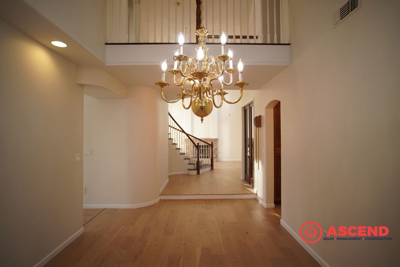 11009 Danecroft Way - Photo 6 of 47