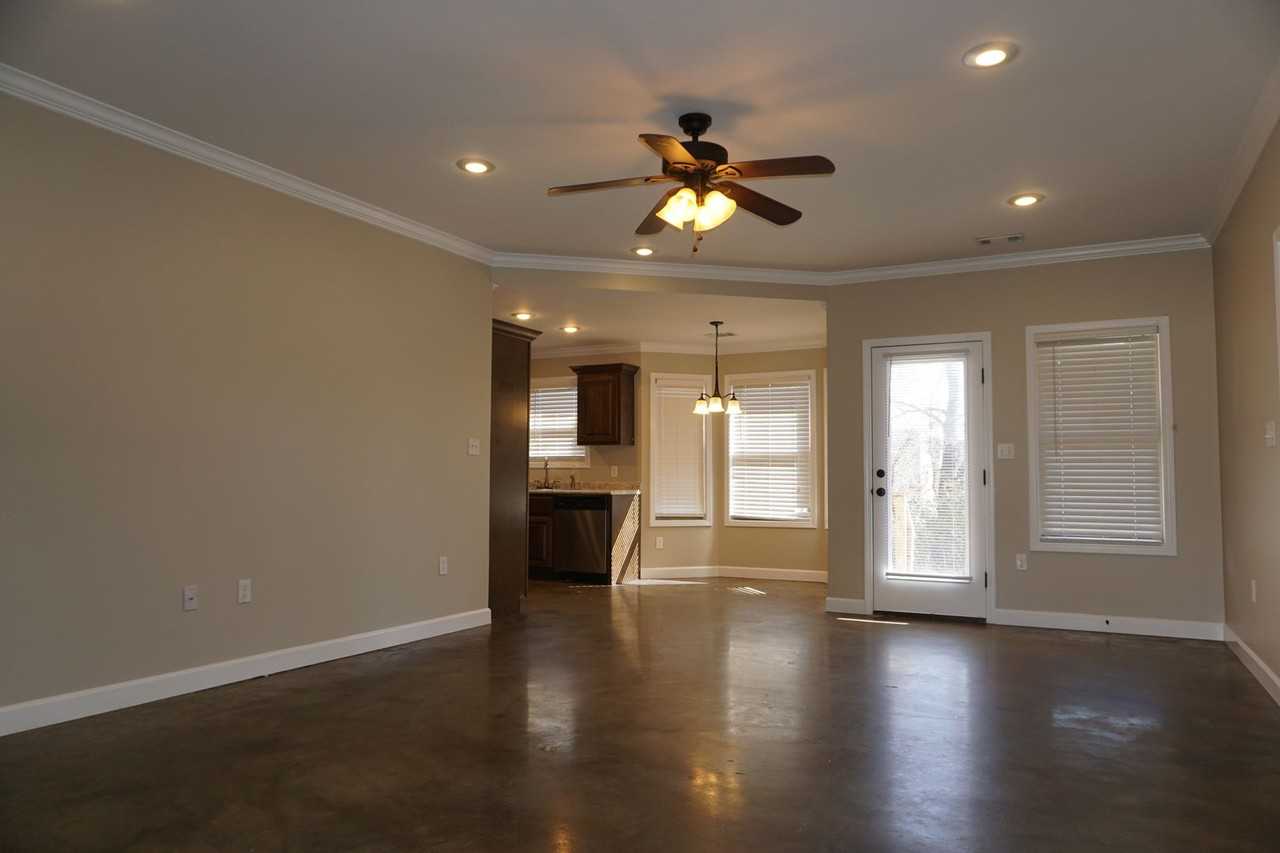 210 Lake Dr - Photo 2 of 22