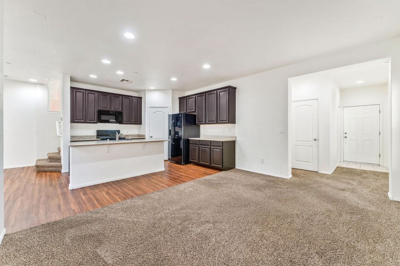 6209 Red Jamboree Ct - Photo 3 of 22