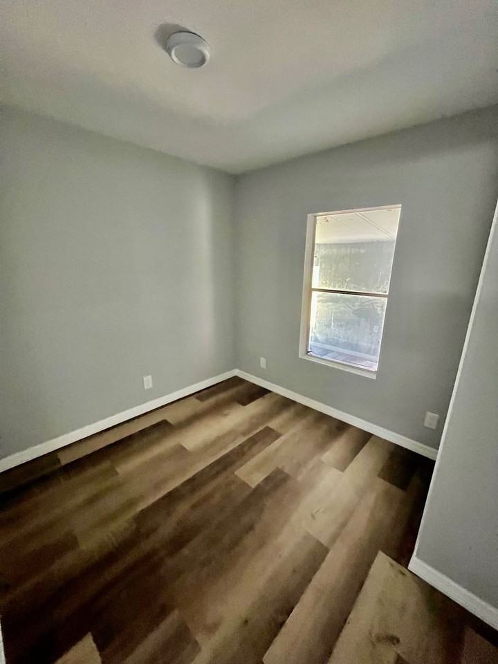 6506 Sandra Dr - Photo 3 of 6