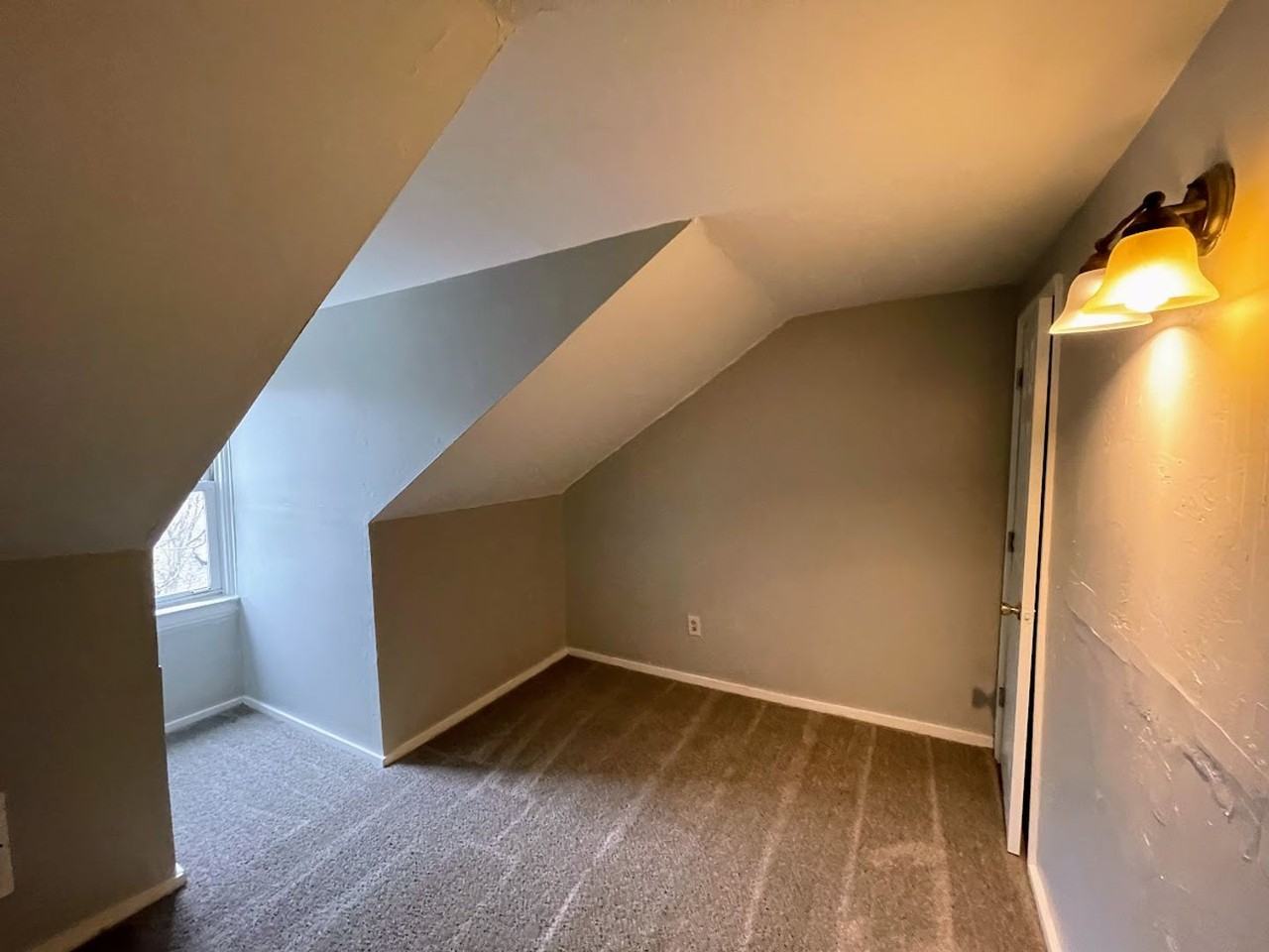 5233 1/2 Keystone St - Photo 3 of 13