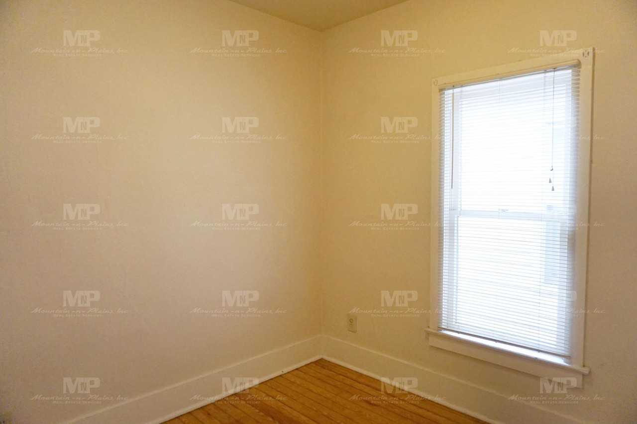 642 S Meldrum St - Photo 6 of 12