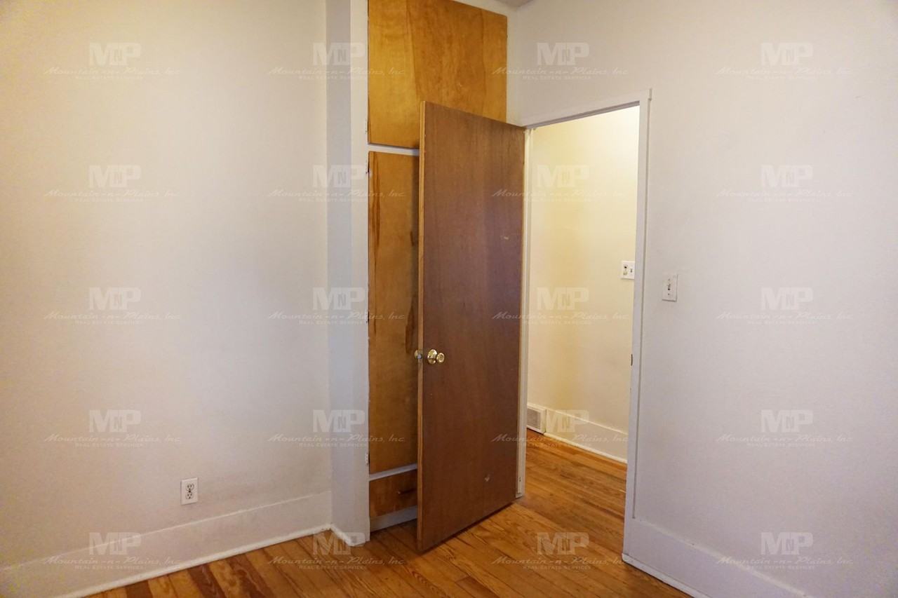 642 S Meldrum St - Photo 7 of 12