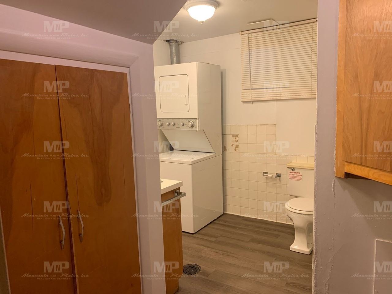 638 1/2 S Meldrum St - Photo 7 of 11