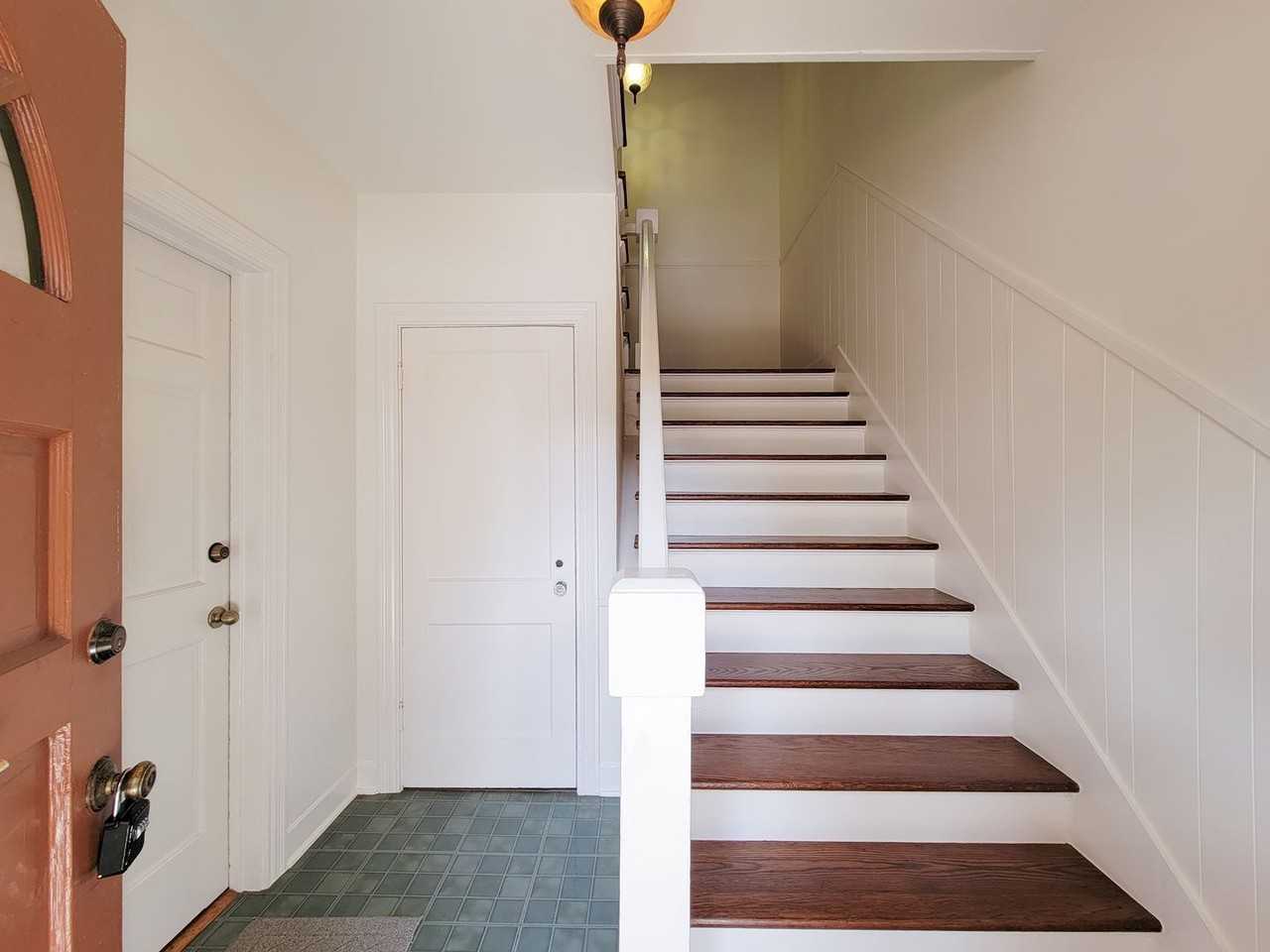 1728 Hawthorne St - Photo 4 of 29