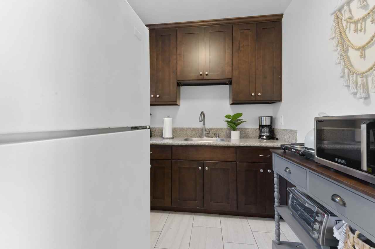 5054 Cape May Ave - Photo 4 of 19