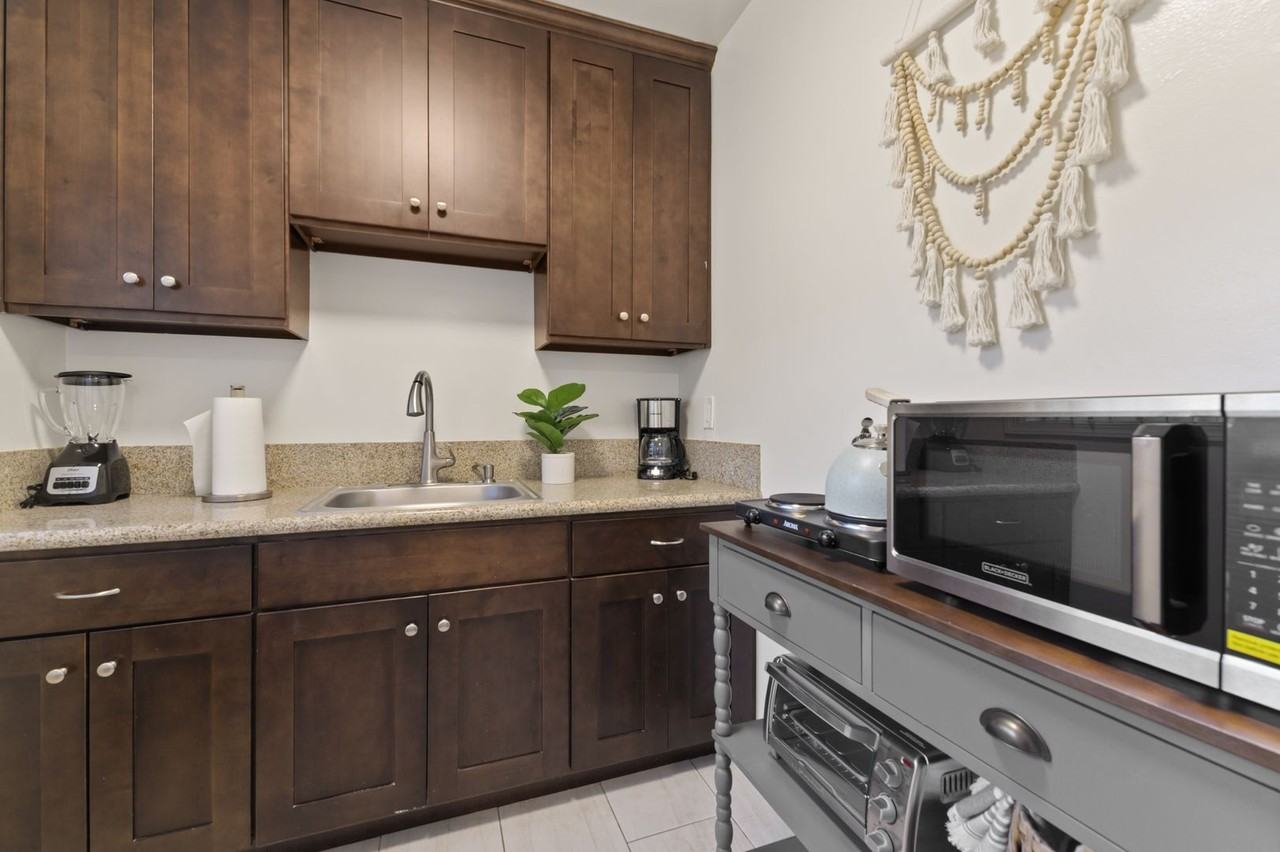 5054 Cape May Ave - Photo 5 of 19