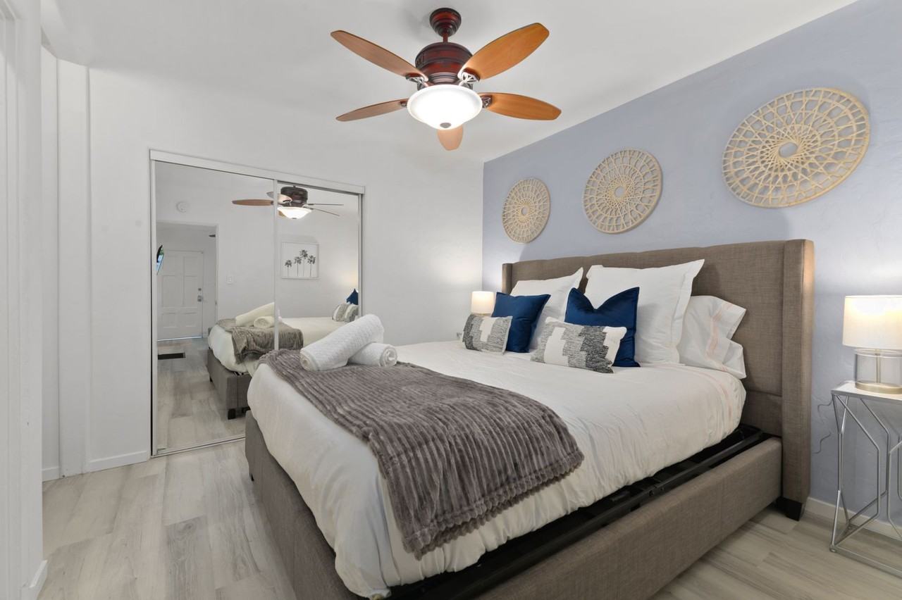 5054 Cape May Ave - Photo 6 of 19