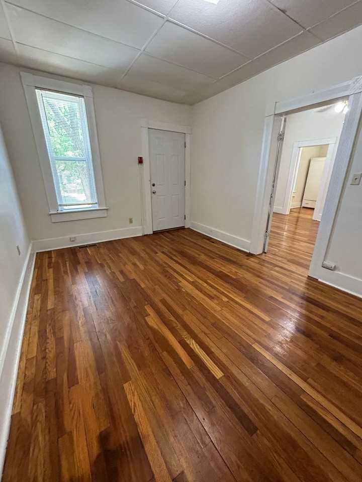 1639 Prospect St #1 - Photo 3 of 16